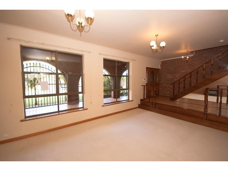 2 Raymond Ave, Athelstone SA 5076