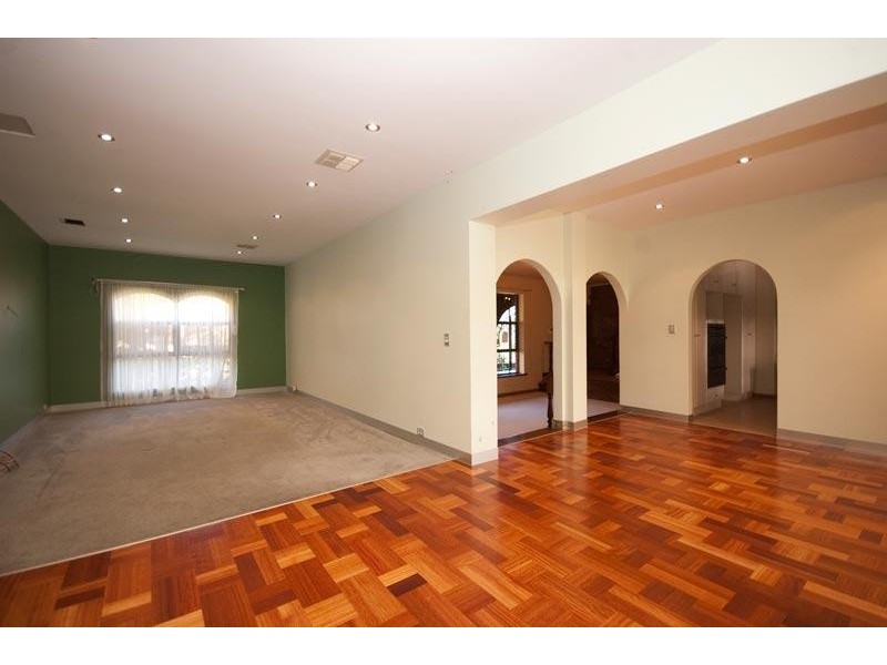 2 Raymond Ave, Athelstone SA 5076