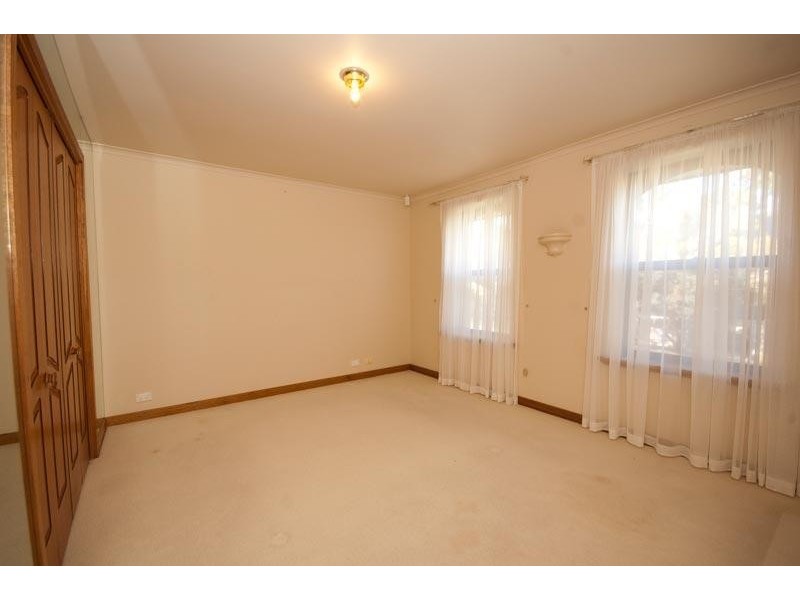 2 Raymond Ave, Athelstone SA 5076