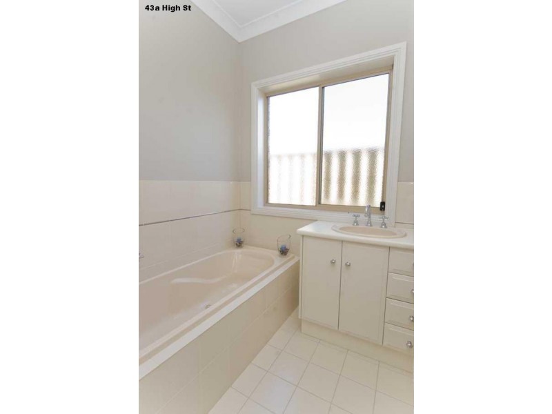 43 High St, Clearview SA 5085