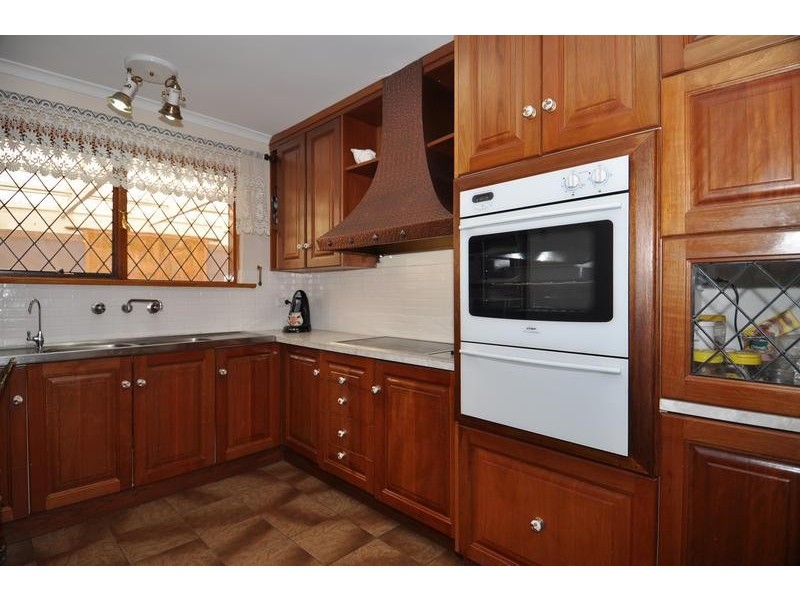 6 Donaldson Drive, Paradise SA 5075