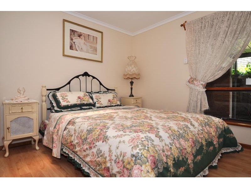 6 Donaldson Drive, Paradise SA 5075