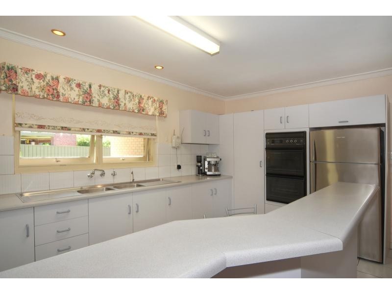 4 Amanda St, Hectorville SA 5073