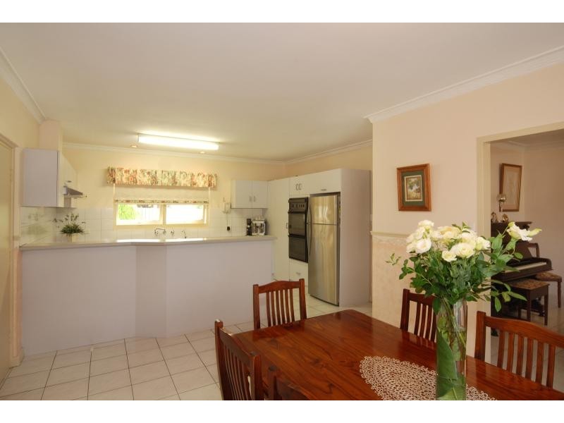 4 Amanda St, Hectorville SA 5073