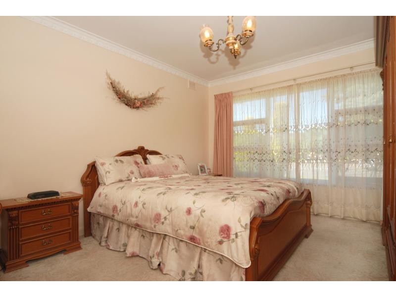 4 Amanda St, Hectorville SA 5073