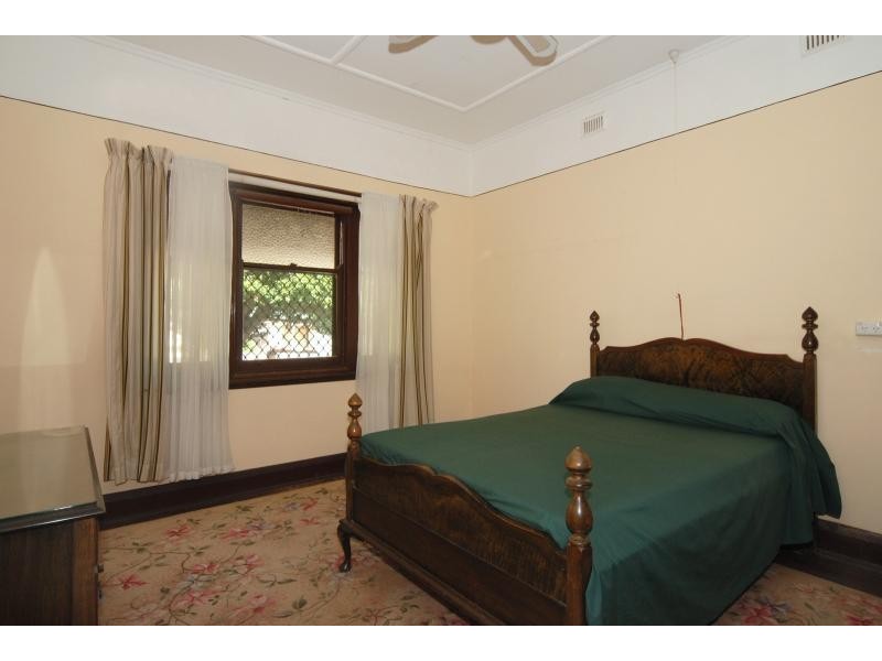 83 Barnes Rd, Glynde SA 5070