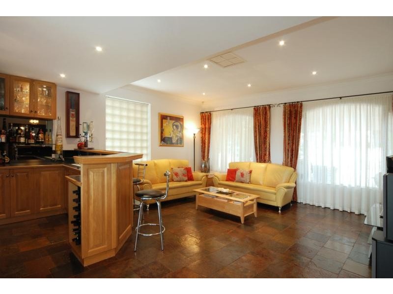 8 Wistaria Grove, Athelstone SA 5076