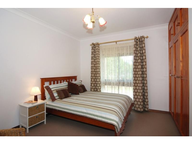 8 Wistaria Grove, Athelstone SA 5076