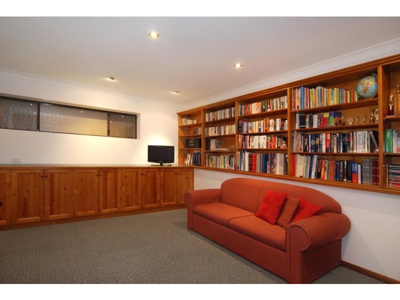 8 Wistaria Grove, Athelstone SA 5076