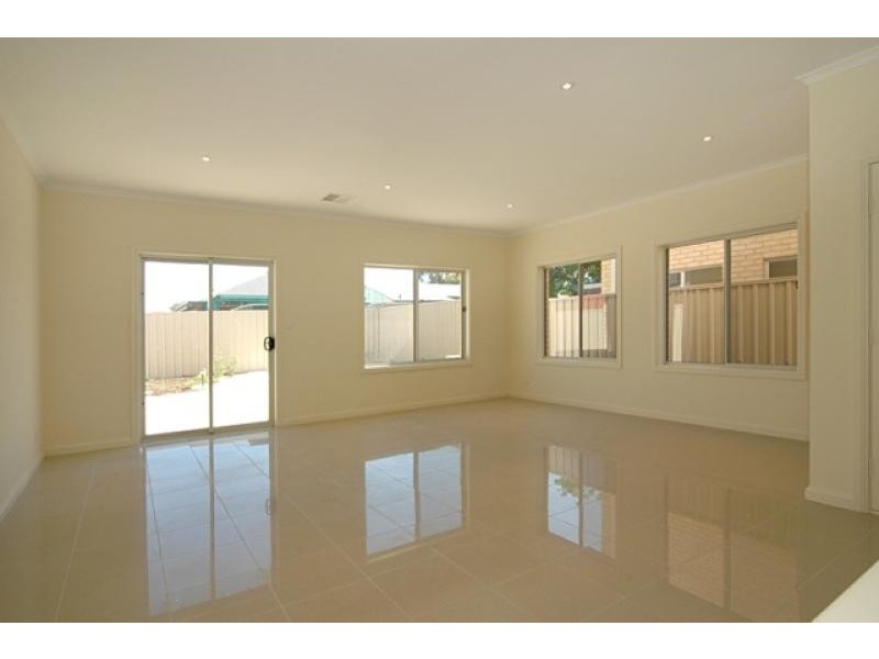 7 Hendry Court, Gilles Plains SA 5086