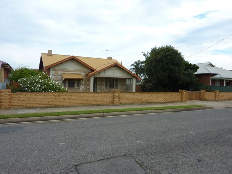4 Paqualin Street, Hendon SA 5014
