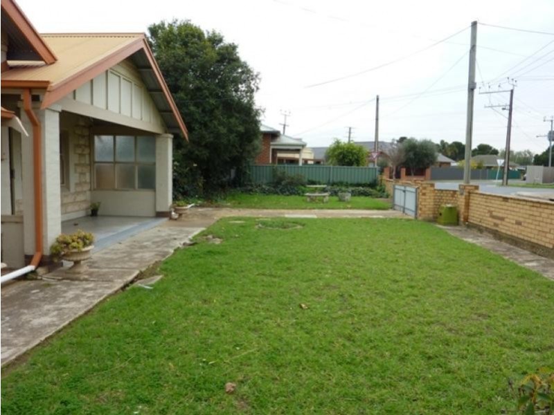 4 Paqualin Street, Hendon SA 5014