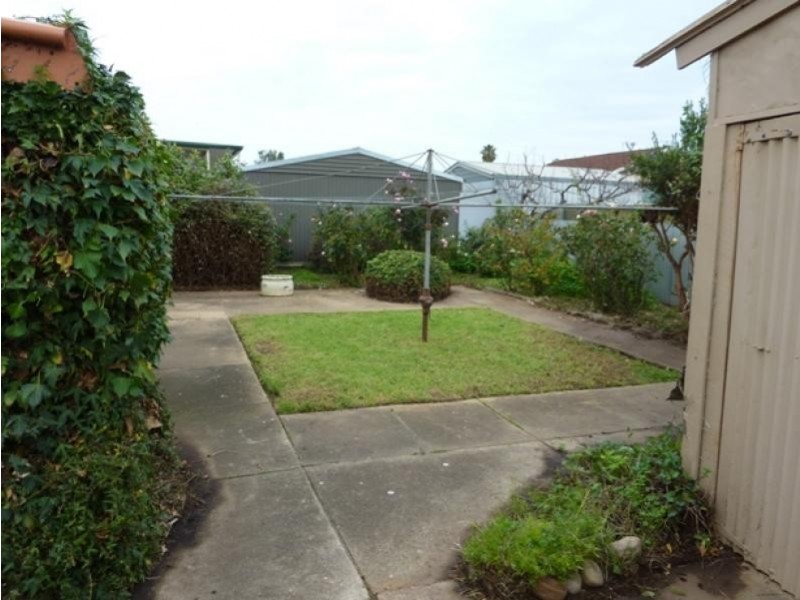 4 Paqualin Street, Hendon SA 5014