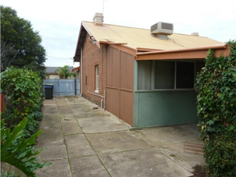 4 Paqualin Street, Hendon SA 5014