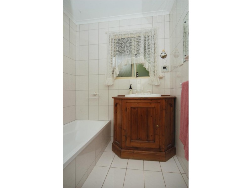 7 LISA COURT, Paradise SA 5075