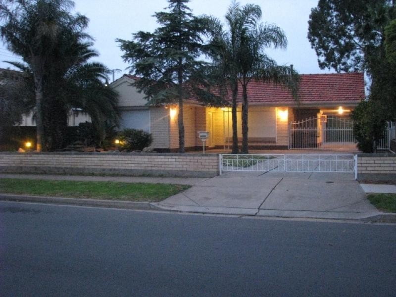 4 Eversley Avenue, Enfield SA 5085