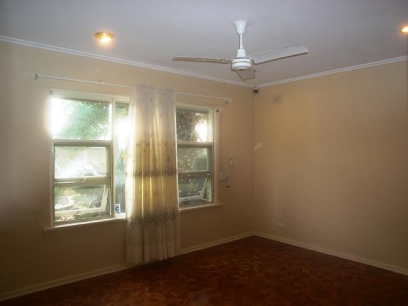 4 Eversley Avenue, Enfield SA 5085