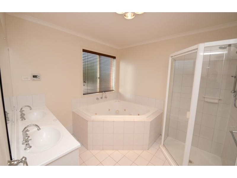 5 Milton Avenue, Tranmere SA 5073