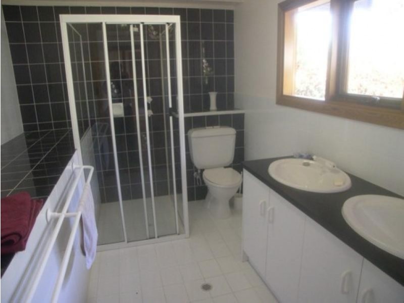 77 Greenvalley Road, Norton Summit SA 5136