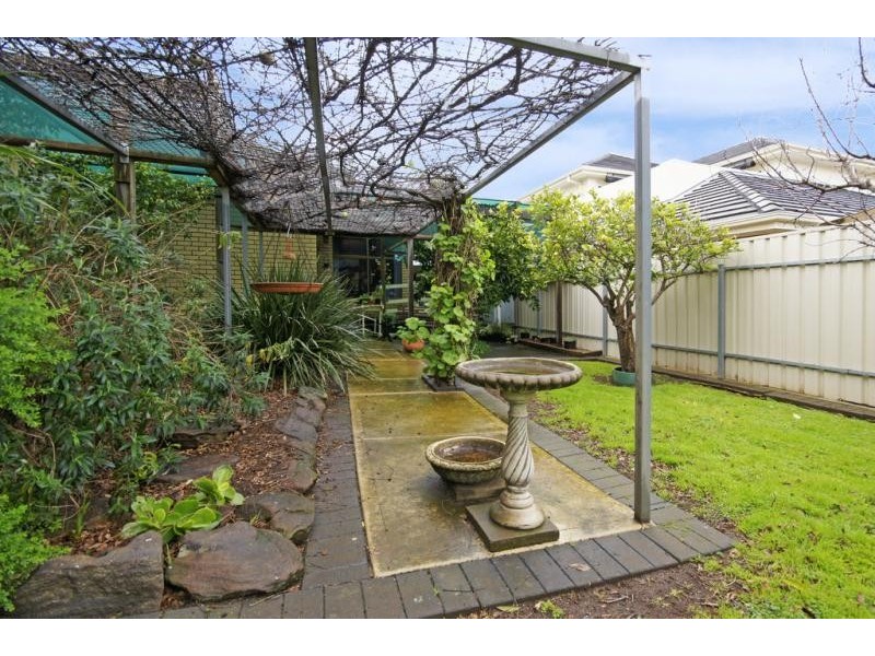 8 Redford Street, Vale Park SA 5081