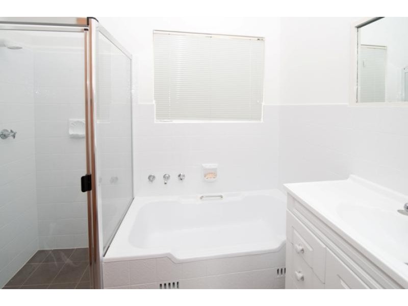 1 Caroline Ave, Belair SA 5052