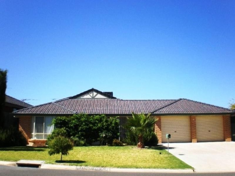 24 Sandstone Avenue, Walkley Heights SA 5098