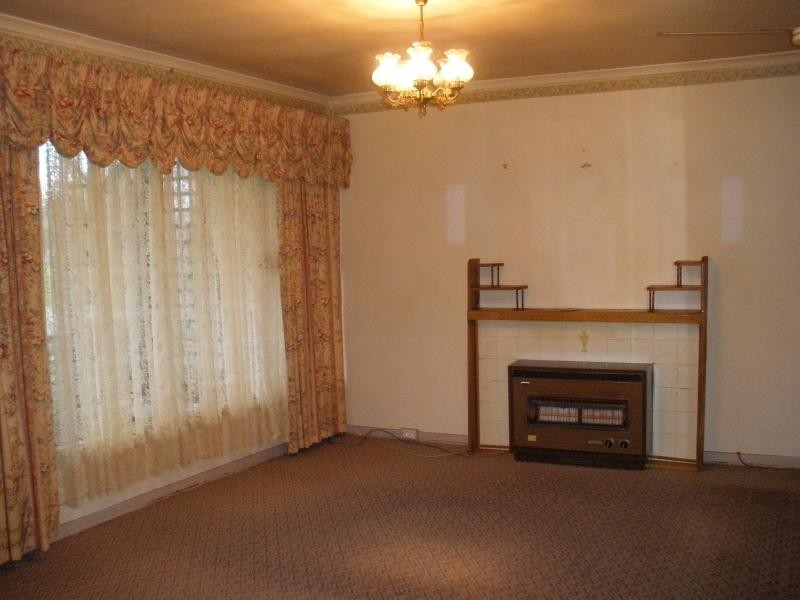 12 Milbank Avenue, Gilles Plains SA 5086