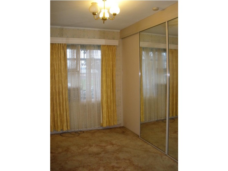 12 Milbank Avenue, Gilles Plains SA 5086