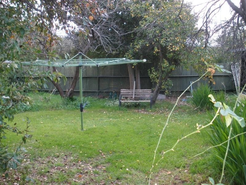 12 Milbank Avenue, Gilles Plains SA 5086