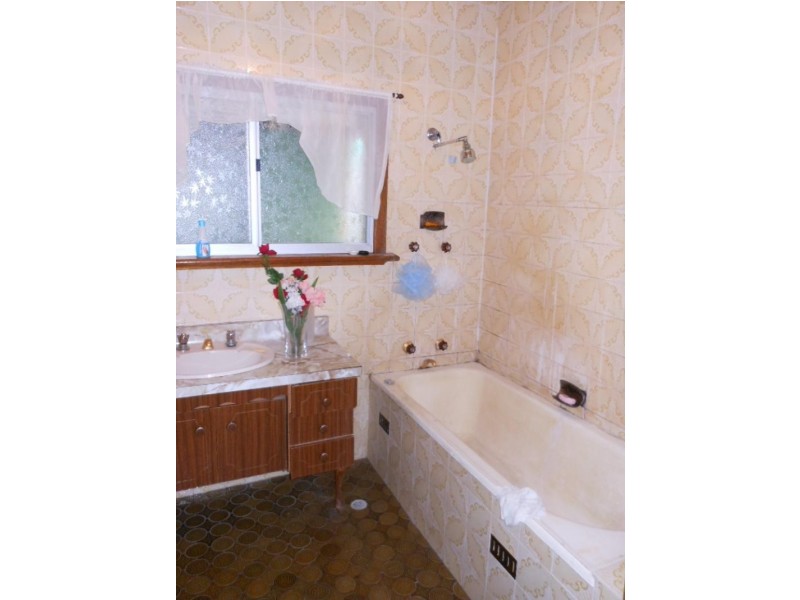 13 Maple Avenue, Klemzig SA 5087