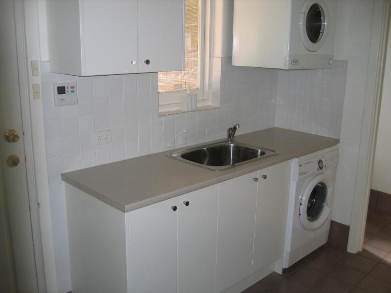 24 ALDERNEY AVENUE, Clearview SA 5085