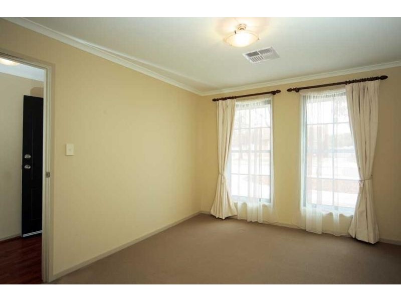 8 LORNE AVENUE, Blair Athol SA 5084