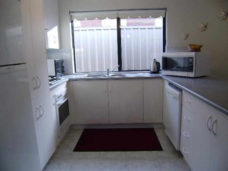 2 HINTON MEWS, Oakden SA 5086