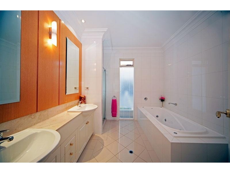 103 Hewitt Avenue, Toorak Gardens SA 5065
