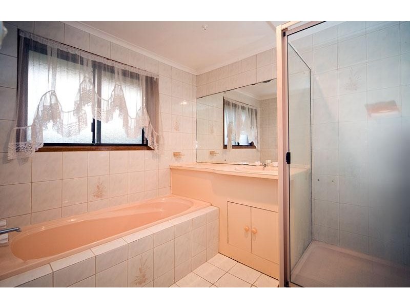 10 Lubbock Court, Wynn Vale SA 5127