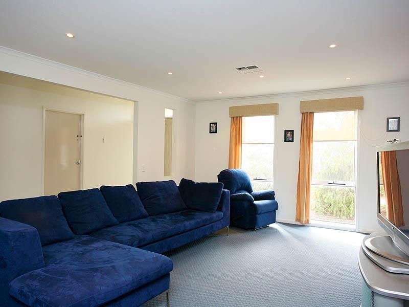 2 Lakeridge Circuit, Burton SA 5110