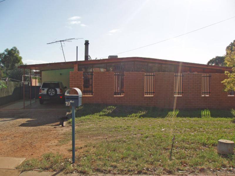 19 THORNTON STREET, Elizabeth East SA 5112