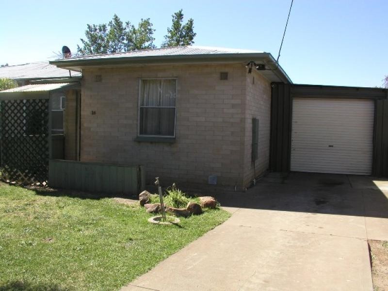 16 ROBERTS CRESCENT, Smithfield Plains SA 5114