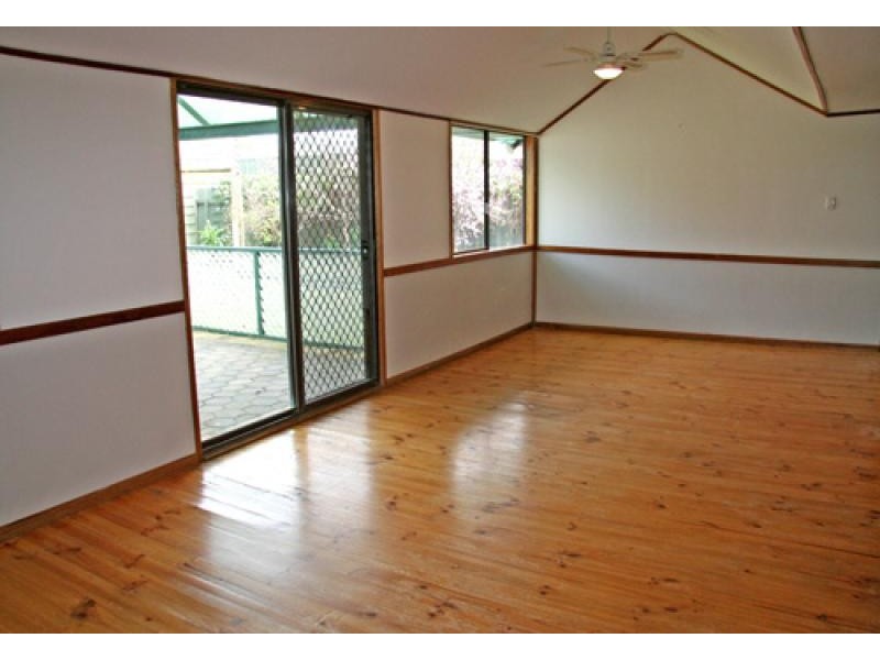 15 SHEPLEY CRESCENT, Burton SA 5110