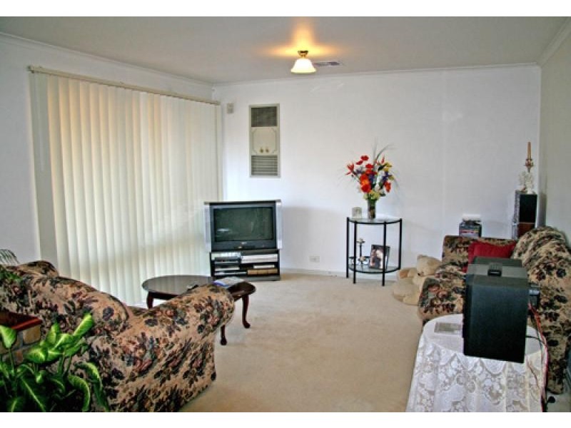 9 SPEARMAN AVENUE, Salisbury East SA 5109