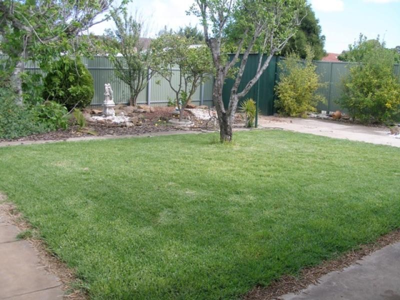 16 RESTHAVEN ROAD, Parafield Gardens SA 5107