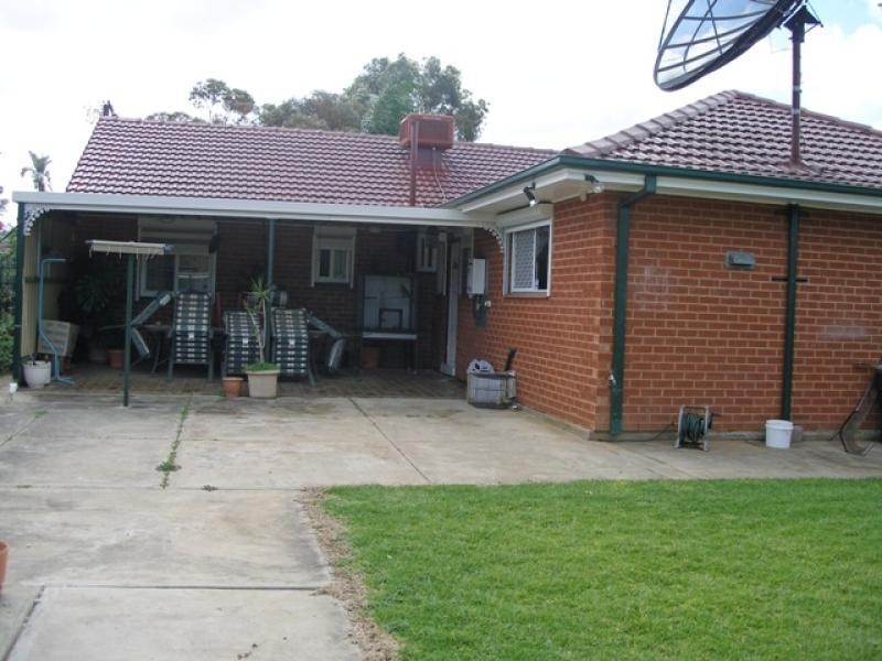 16 RESTHAVEN ROAD, Parafield Gardens SA 5107