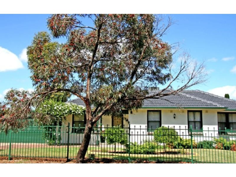 4 JOEL CRESCENT, Elizabeth Vale SA 5112