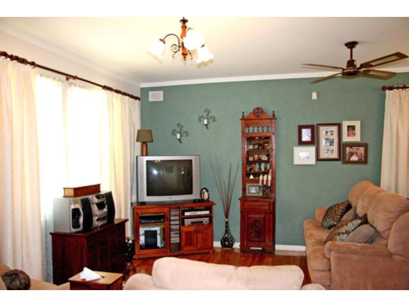 4 JOEL CRESCENT, Elizabeth Vale SA 5112