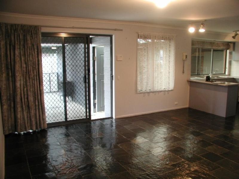 8 Gurney Street, Parafield Gardens SA 5107