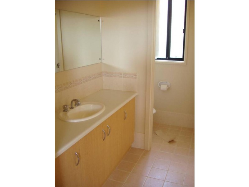 9 Maple Circuit, Mawson Lakes SA 5095