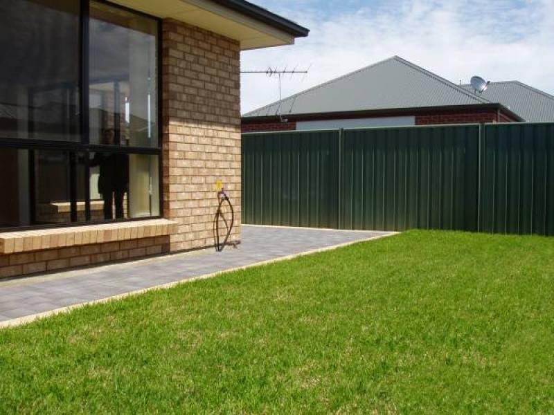 9 Maple Circuit, Mawson Lakes SA 5095