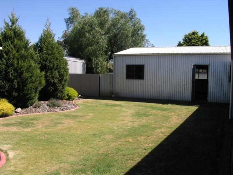 16 COOLEN CRESCENT, Burton SA 5110