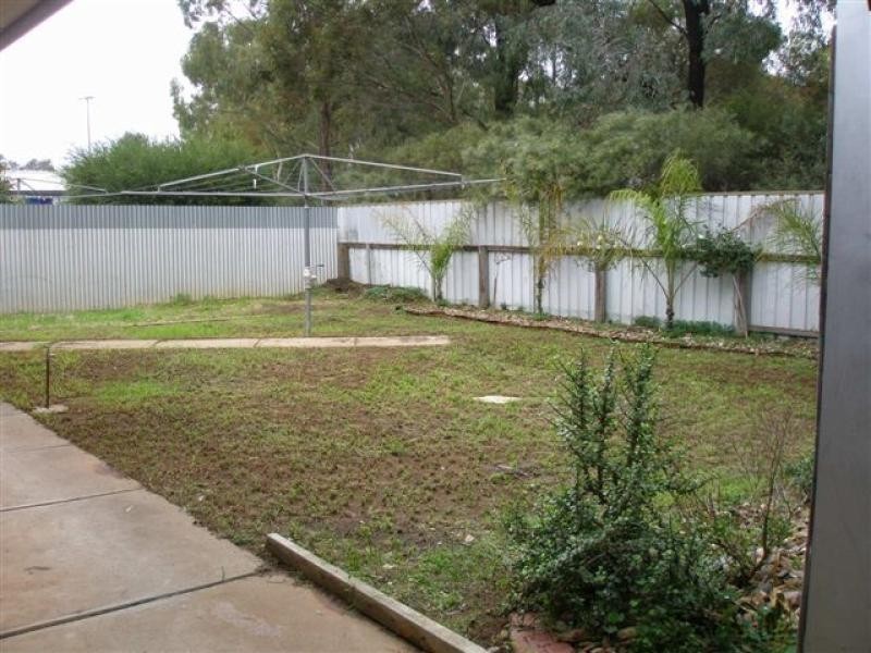 8 Venlo Court, Salisbury Downs SA 5108