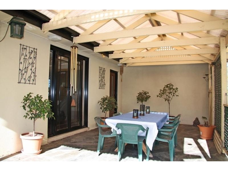 1 Gondola Grove, Para Hills SA 5096